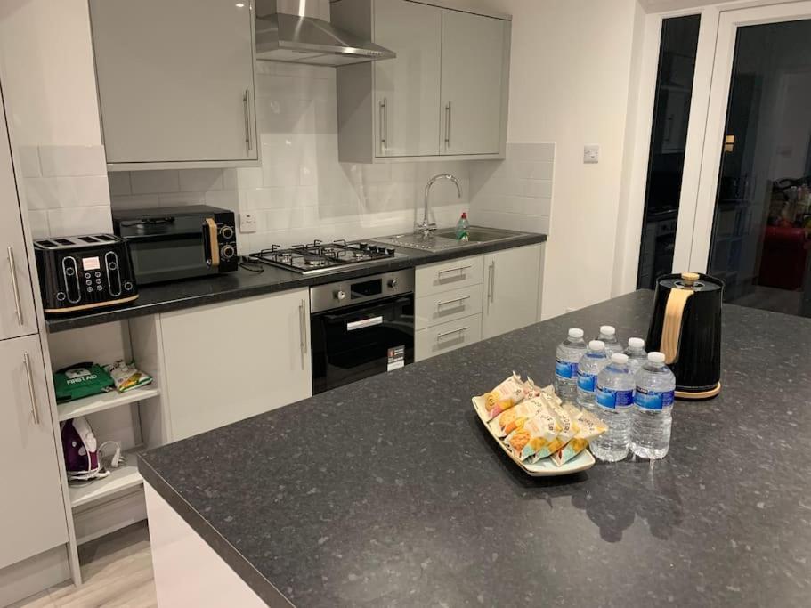 Beautiful 5Bedroom Hse-Contractor/Family/Corporate Dartford Eksteriør bilde