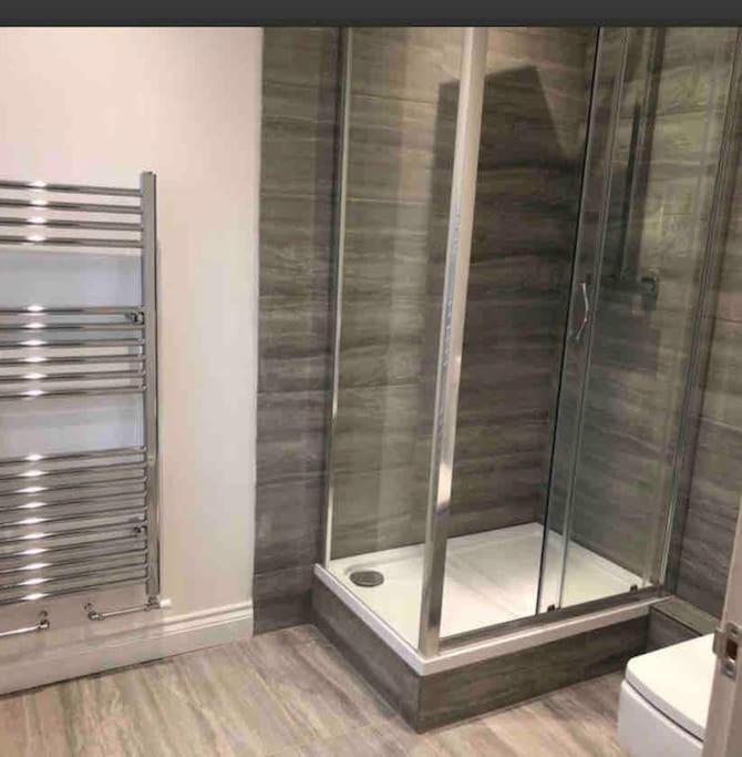 Beautiful 5Bedroom Hse-Contractor/Family/Corporate Dartford Eksteriør bilde